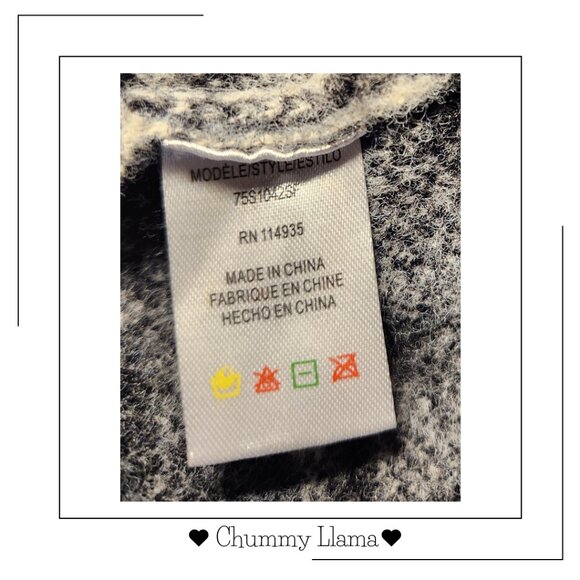 RD Style Aztec Print V-Neck Sweater – Cozy Knit, Size XS - Picture 4 of 4